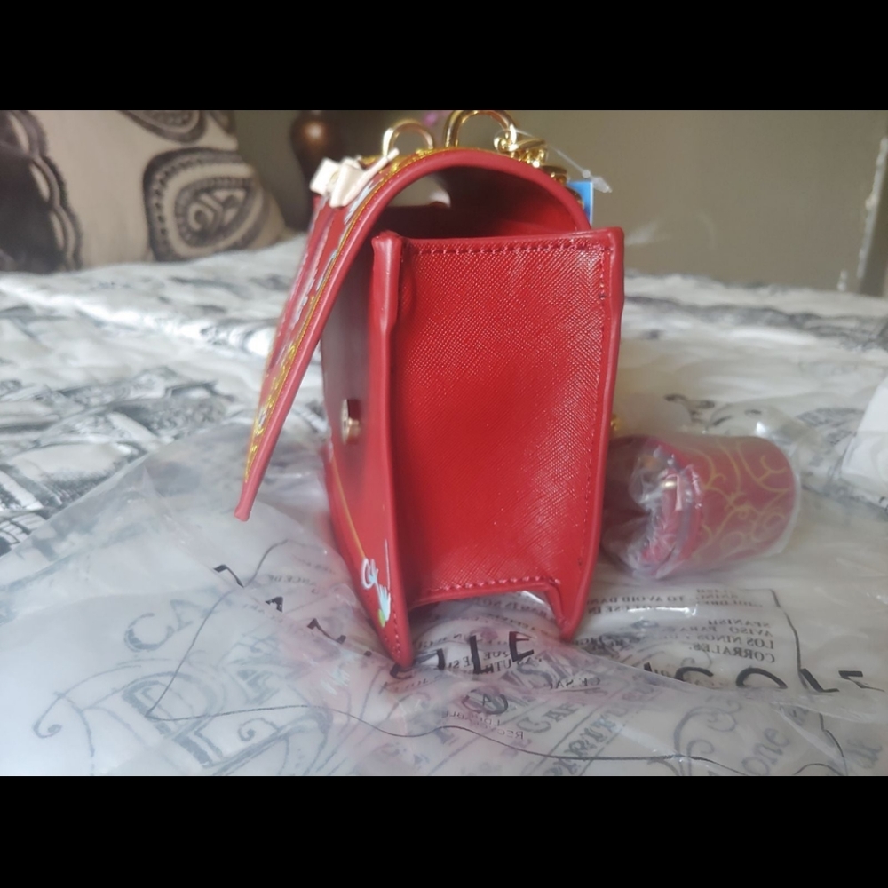 Danielle Nicole sleeping beauty crossbody purse - Picture 4 of 5